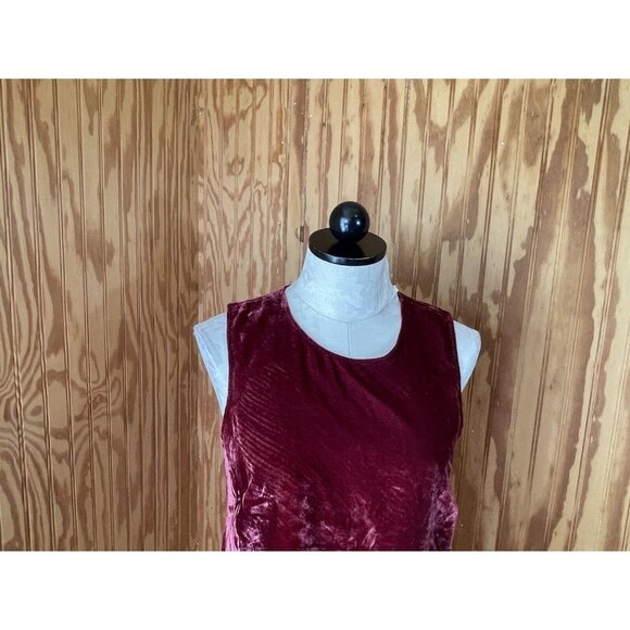 J Crew Womens Drapey Red Velvet Peplum Top Sz 2 Blouse Sleeveless Soft - Picture 4 of 10